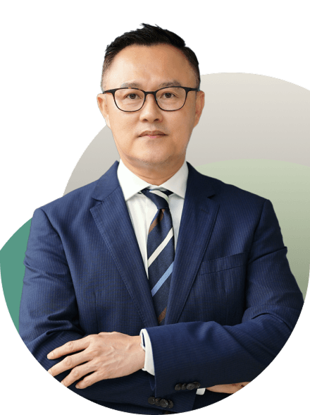 คุณพิพิธ เอนกนิธิ